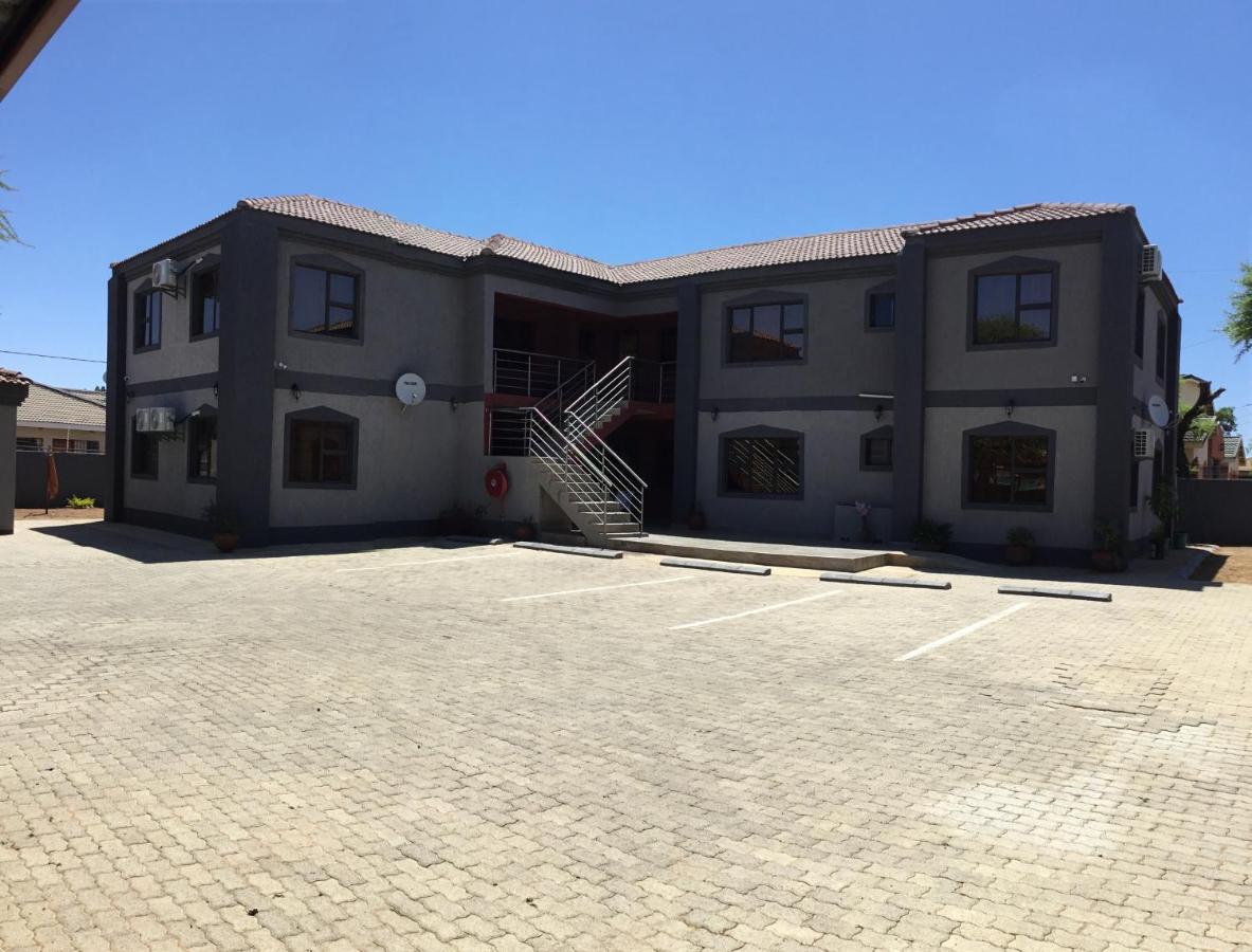 Sekaka Fully Furnished Apartments Gaborone Exterior photo