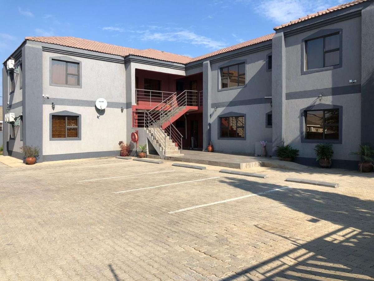 Sekaka Fully Furnished Apartments Gaborone Exterior photo